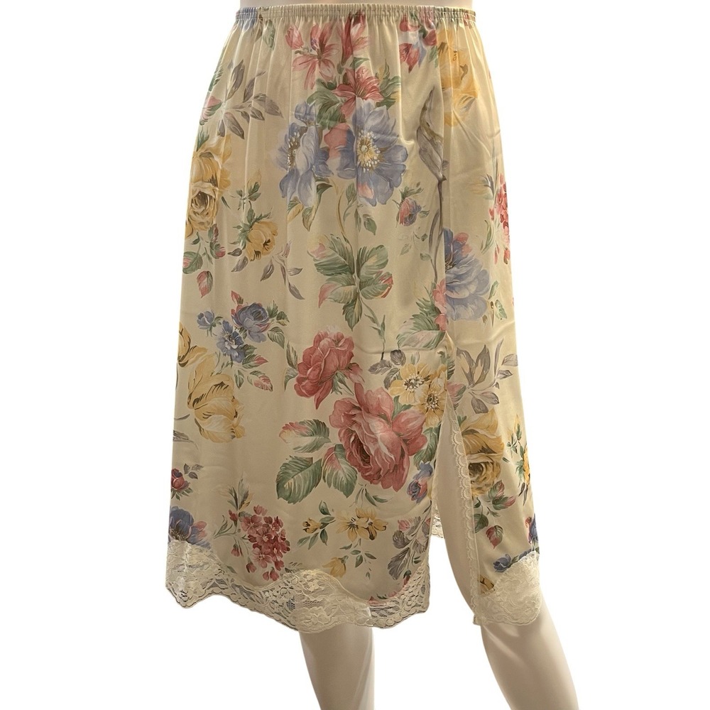Vintage Satin Slip Skirt Floral Lace Trim Pull On L Cottagecore Romantic Soft